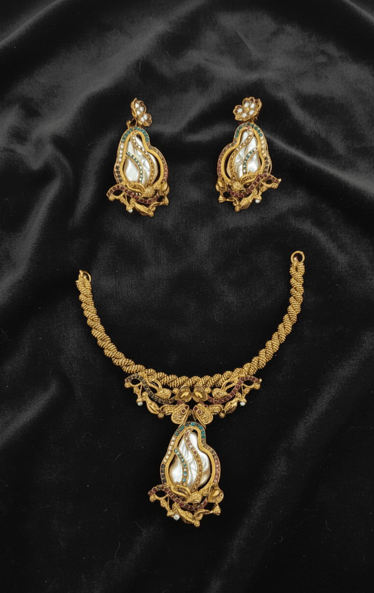 Antique Ivory Pearl Statement Necklace SeT